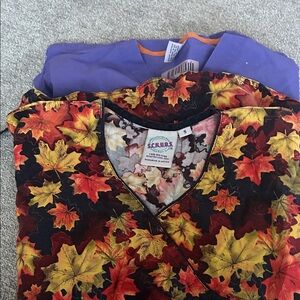 Smart Scrubs Kids Leaf Pattern Shirt - Black and Orange set of 2 small tops